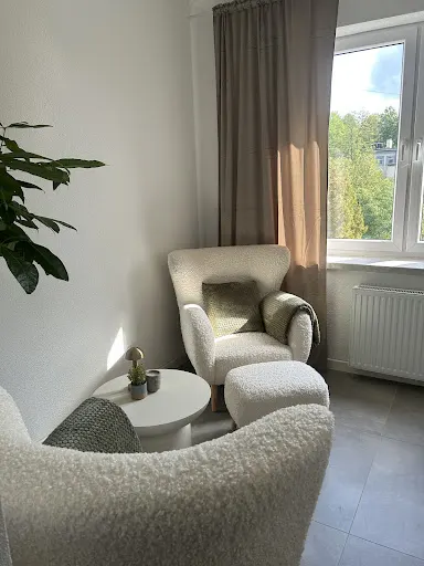 Psycholog Skarżysko Kamienna Psychotraumatolog mgr Paula Matyga Pani Terapia